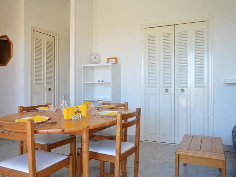 Apartment with 2 rooms for 4 persons — photo 4