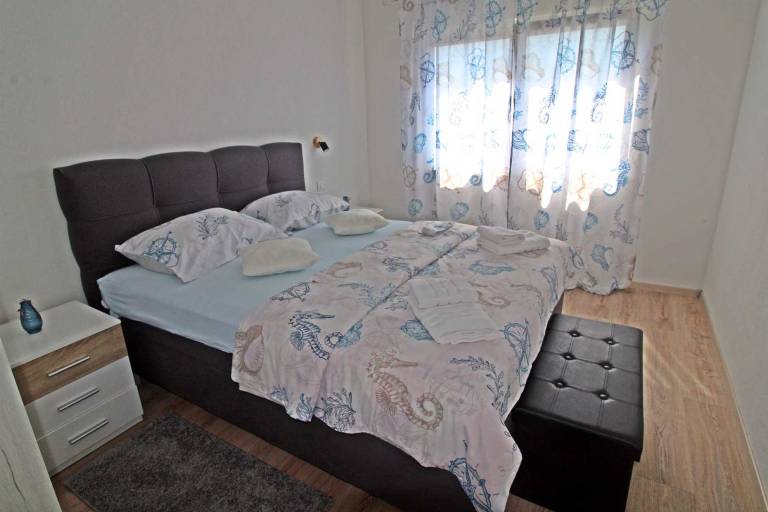 Apartment for 4 persons in Fažana with view to the sea, 50 m to the beach — photo 3