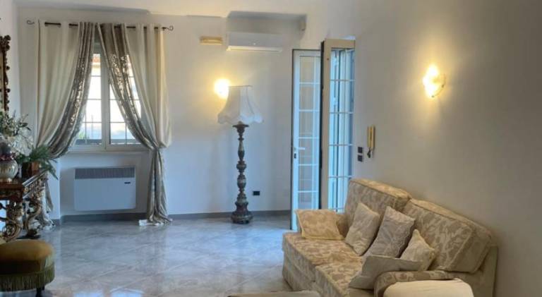 Villa with pool | Pet-friendly — photo 2