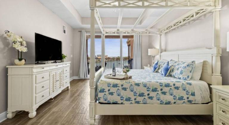 Vacation home with pool | Next to the beach | Pet-friendly — photo 2