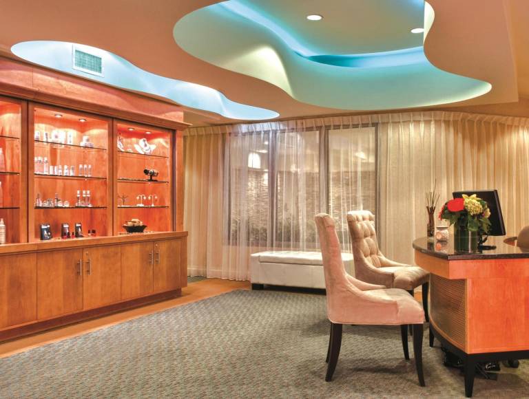 Viana Hotel and Spa, Trademark Collection by Wyndham — photo 5