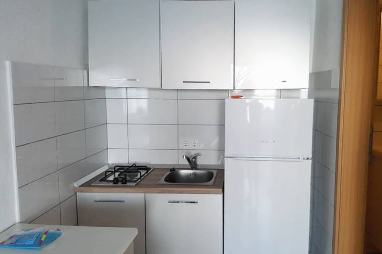 Two bedroom apartment near beach Cove Skozanje, Hvar (A-4624-b) — photo 3