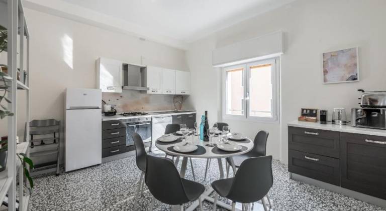 Holiday apartment with 2 rooms for 6 persons — photo 3
