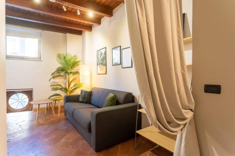 Family-friendly rental apartment with patio | Close to Como Cathedral | City view | Dogs allowed — photo 2