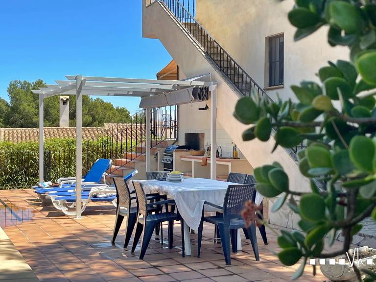 Villa with private pool, garden & grill — photo 5
