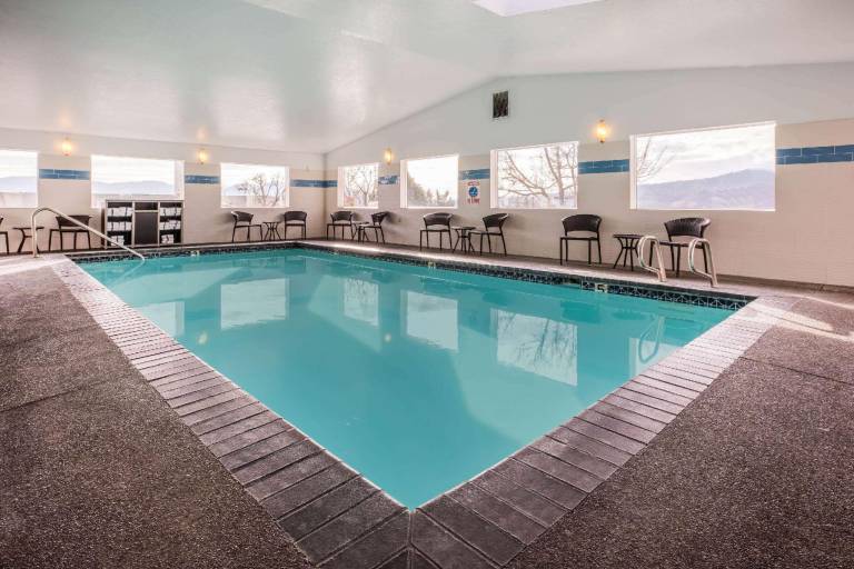 La Quinta Inn & Suites by Wyndham Grants Pass — photo 5