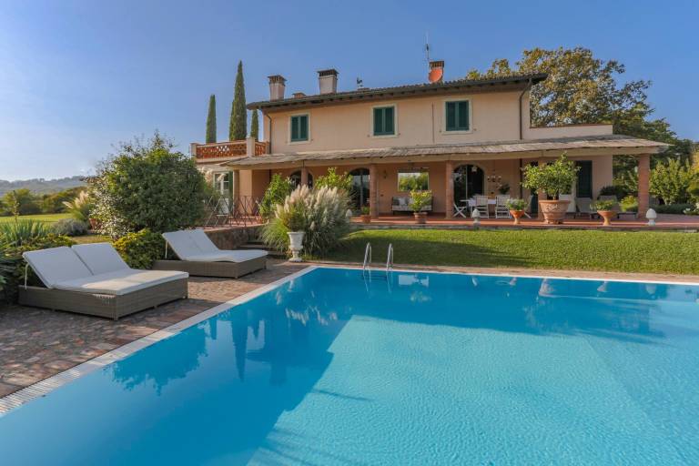 Villa  Montuolo