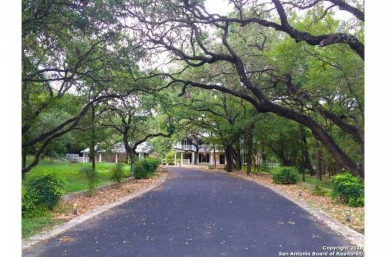 Cottage Oaks