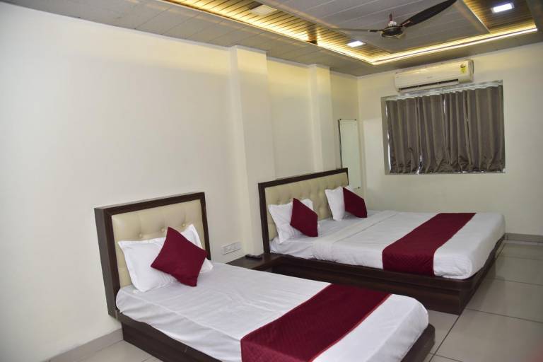 Parth Paradise Hotel