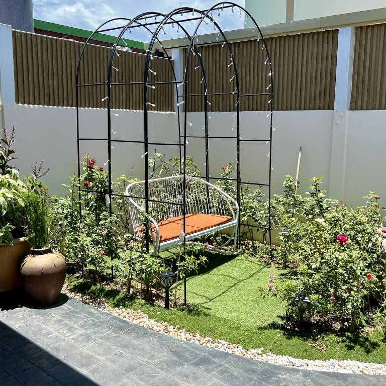 Family-friendly nice house with yard | Pets allowed — photo 2