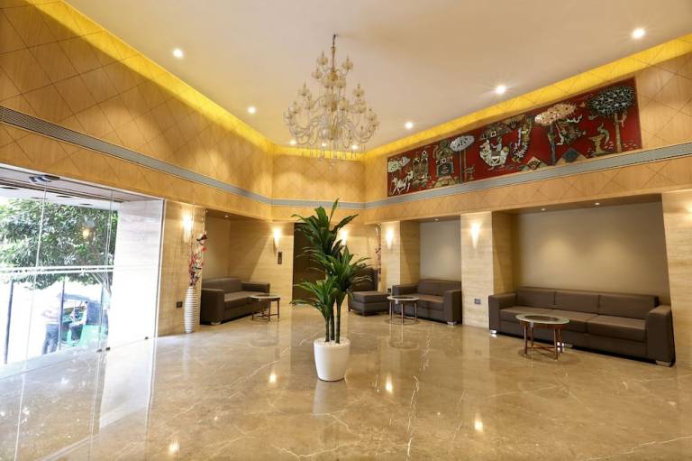 Central Beacon Hotel Surat