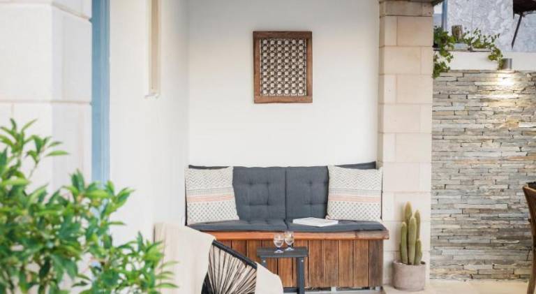 Fully equipped villa with private pool & terrace | Pets are welcome — photo 3