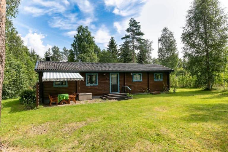 Vacation home with terrace, sauna & barbeque — photo 2