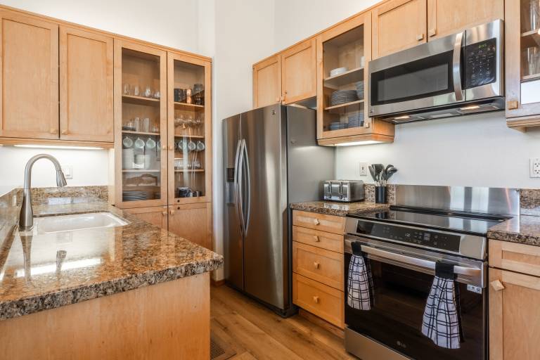 Child-friendly beautiful house with patio, hot tub & sauna | Mountain view | Pets allowed — photo 5