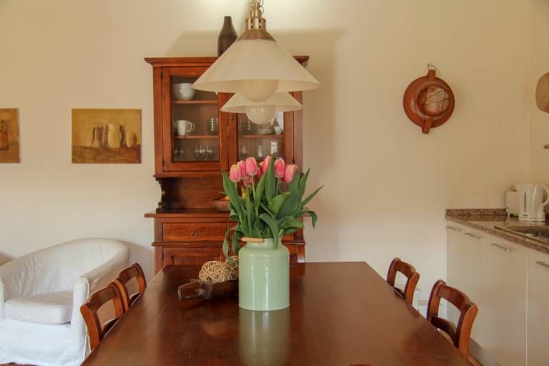 Holiday apartment with garden & pool | Garden view — photo 3