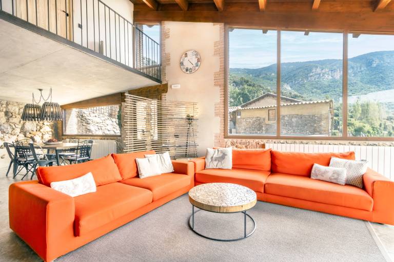 Family-friendly beautiful house with barbeque, yard & private pool | Mountain view | Dogs allowed — photo 4