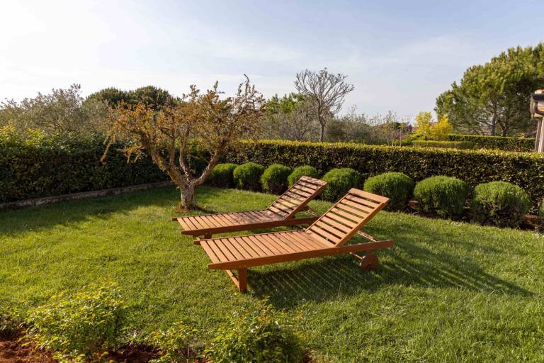 House with terrace, yard & BBQ — photo 5