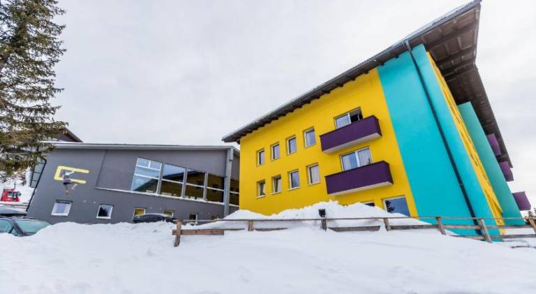 Basekamp Mountain Budget Hotel — photo 5