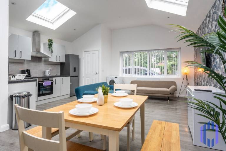 House  Altrincham