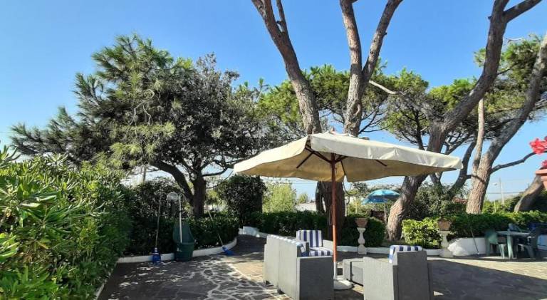 Appartamento in Villa Valentini- Fronte mare, Giardino e Parcheggio privato, WIFI, dotato di tutti i — photo 4