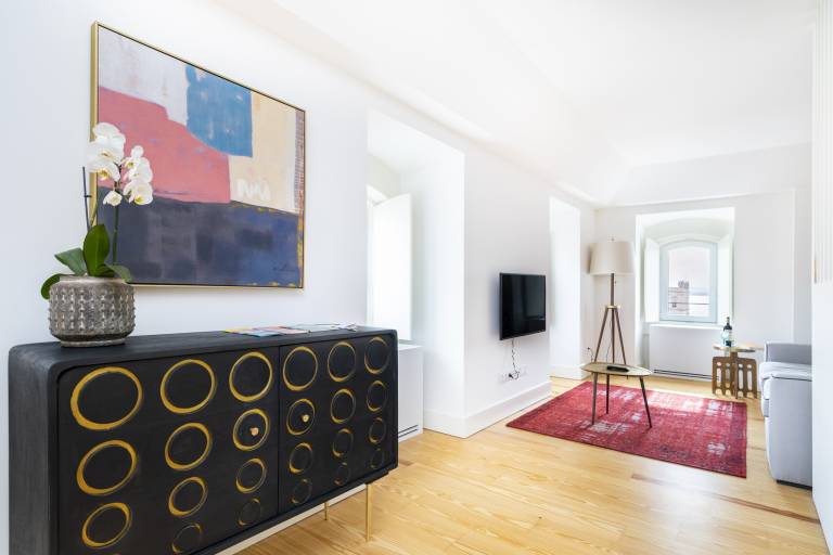 Holiday apartment with terrace | Close to São Jorge Castle | Suitable for remote work — photo 2