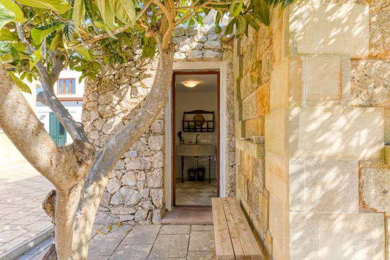 Apartment 'Le Baccole - Trullo' with Private Terrace, Garden, and Air Conditioning — photo 2