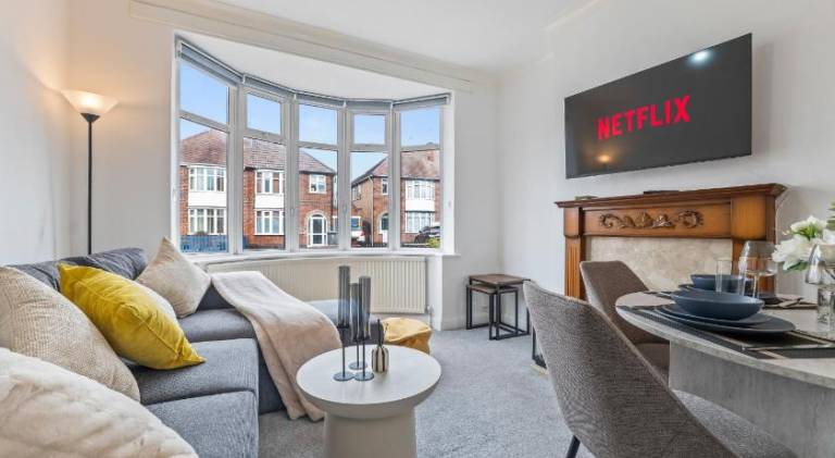 House with 4 rooms for 8 persons in Leicester