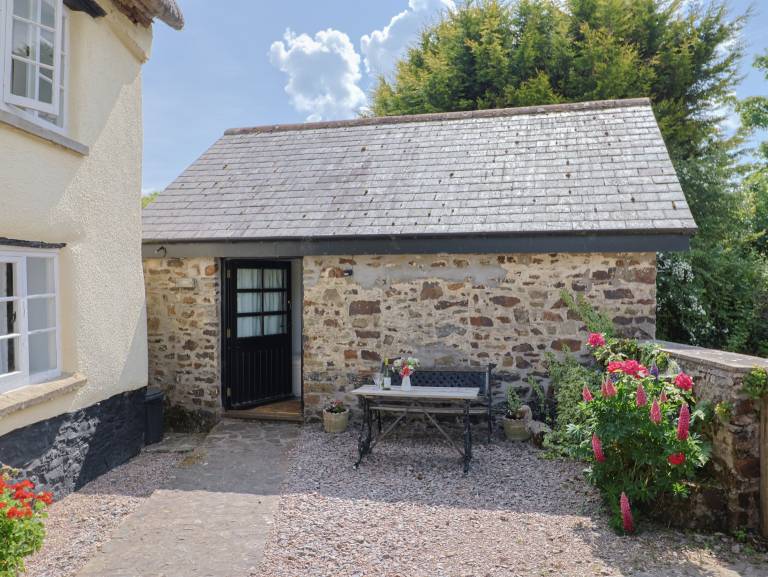 Cabin East Anstey