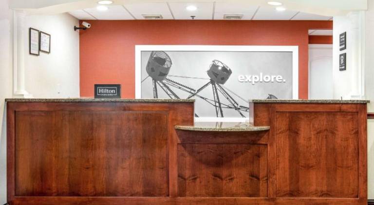 Hampton Inn & Suites Bethlehem — photo 4