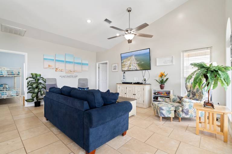 Marisol - 102 Slidell Ct — photo 4