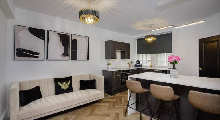 Charming apartment | Next to Edinburgh Castle | Dogs allowed in Edinburgh