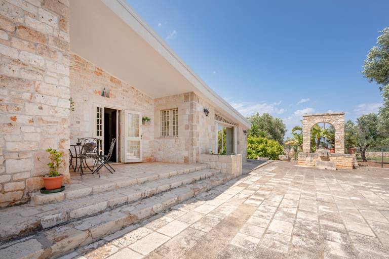 Holiday Home 'Villa Trullo Ulivo' with Private Pool, Wi-Fi and Air Conditioning — photo 4