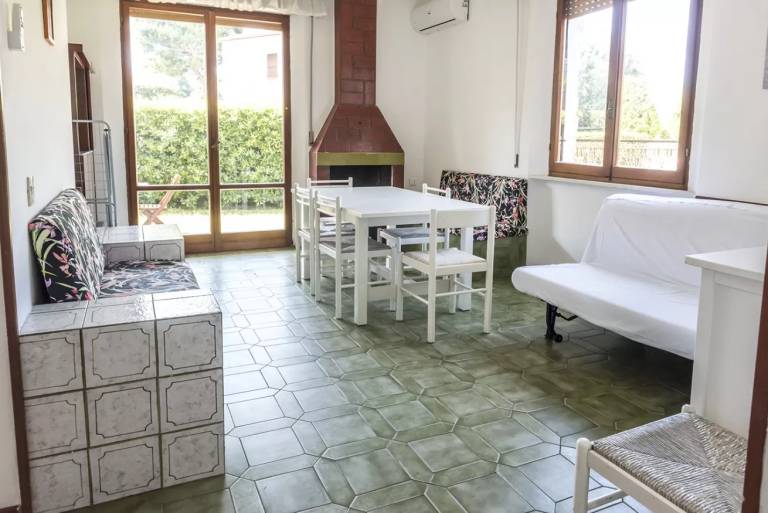 Child-friendly beautiful rental apartment with garden & grill | Next to the beach | Dogs allowed — photo 5