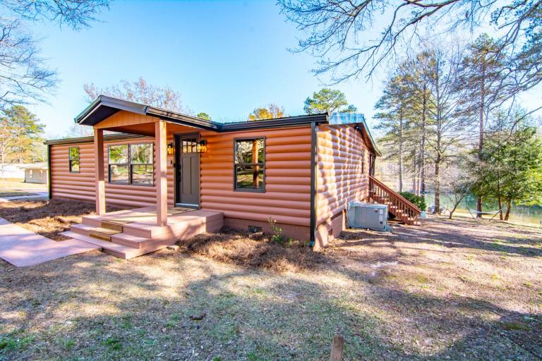 Cabin  Reed Creek