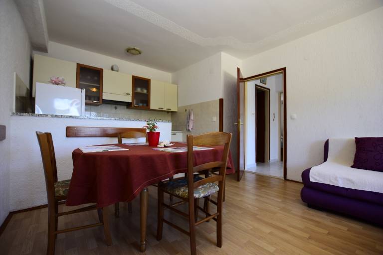 Apartment with barbecue & terrace | Sea view | Pet-friendly — photo 3