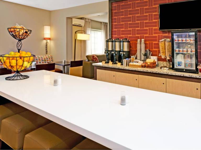 MainStay Suites Chicago Hoffman Estates — photo 2
