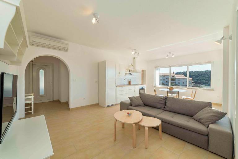 Two bedroom apartment with balcony and sea view Kampor, Rab (A-20925-b) — photo 3