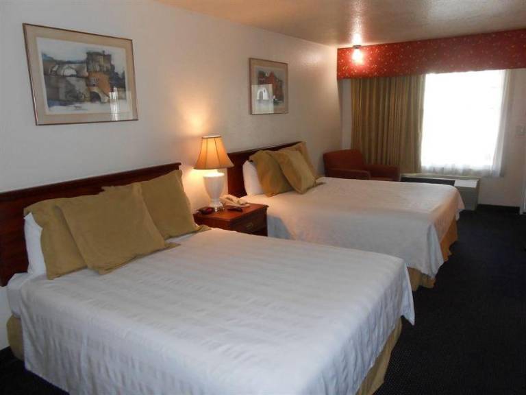Anaheim Express Inn — photo 2