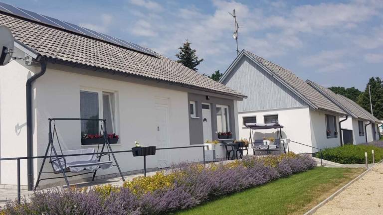 Apartman  Lócs
