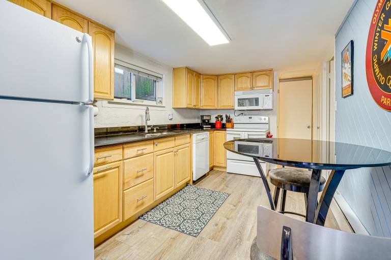Cozy Park City Apartment, Walk to Ski Lift! — photo 2