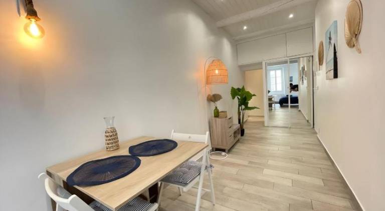 Apartment | Next to Castle Hill | Beach nearby | Pet-friendly — photo 2