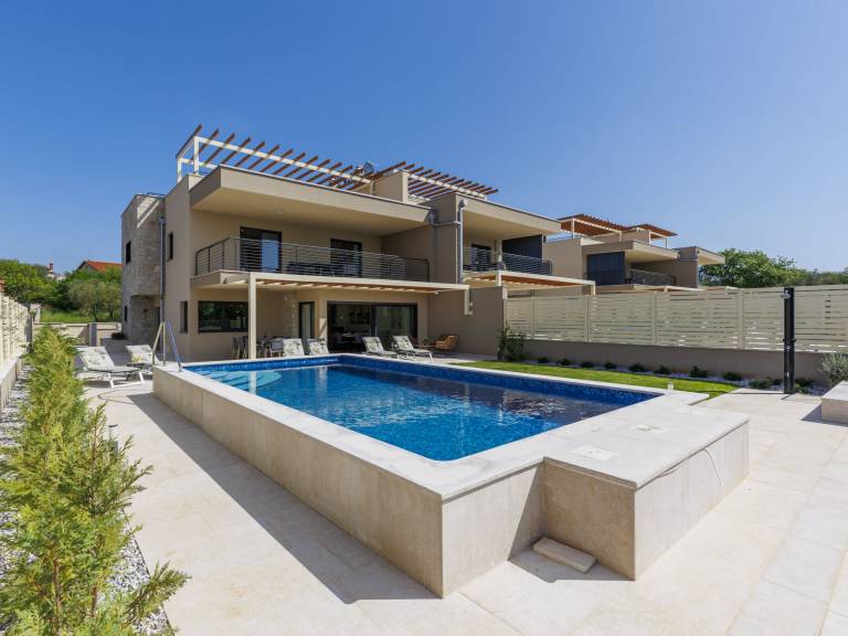 House  Nova Vas