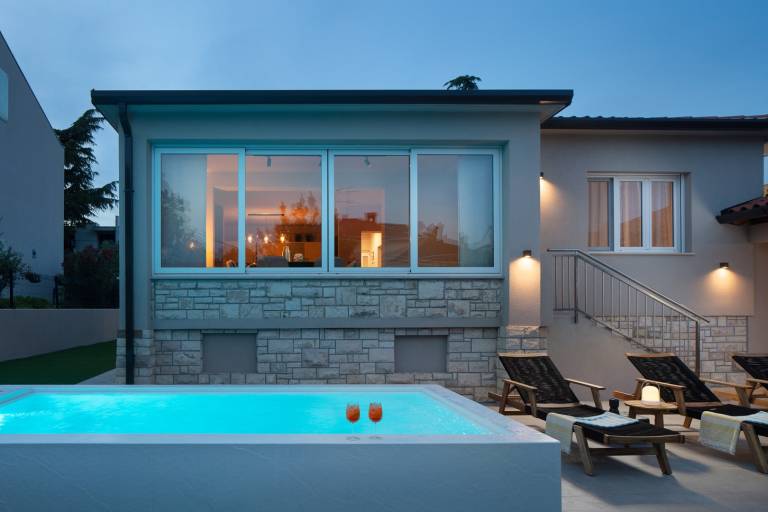 Big villa with private pool, terrace & BBQ | Pets allowed in Umag