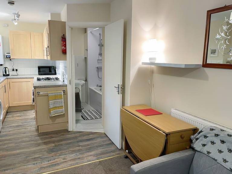 Ham Road Apartment, Ham Road Apartment - UK48221 — photo 3