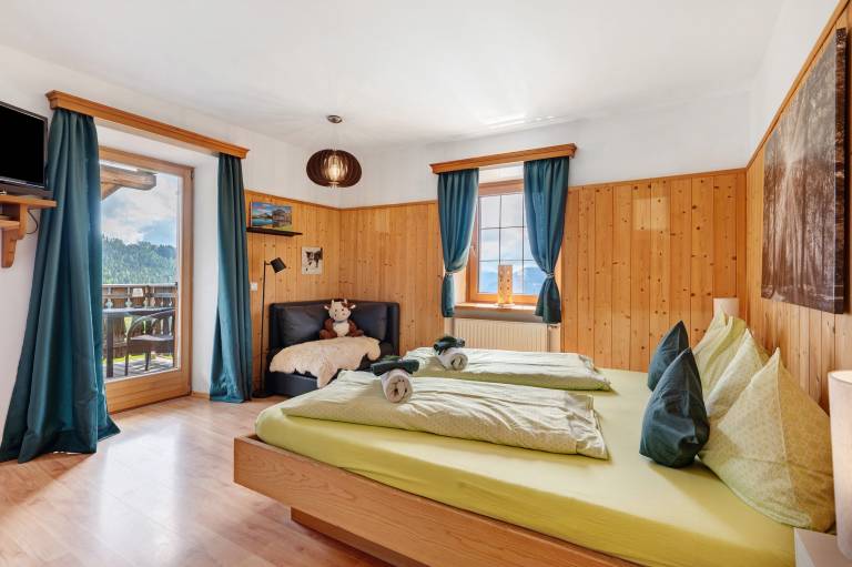 Apartment 'Huanzhof Ferienwohnung Lerch' with Mountain View, Private Terrace and Wi-Fi — photo 4