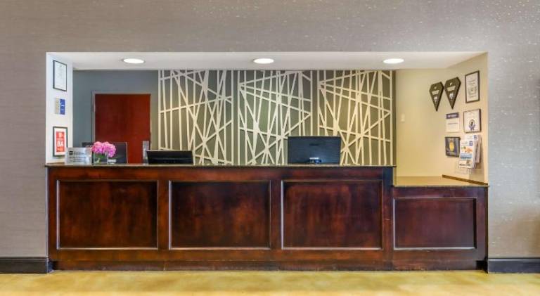 Best Western Plus Waynesboro Inn & Suites Conference Center — photo 5
