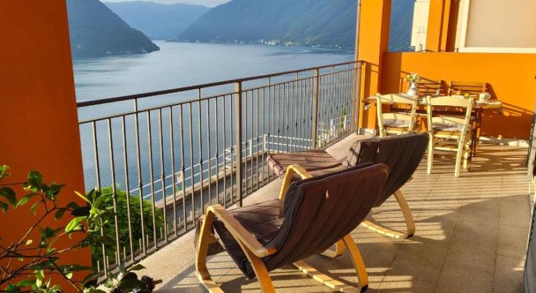 Wonderful holiday apartment | Pet-friendly in Argegno