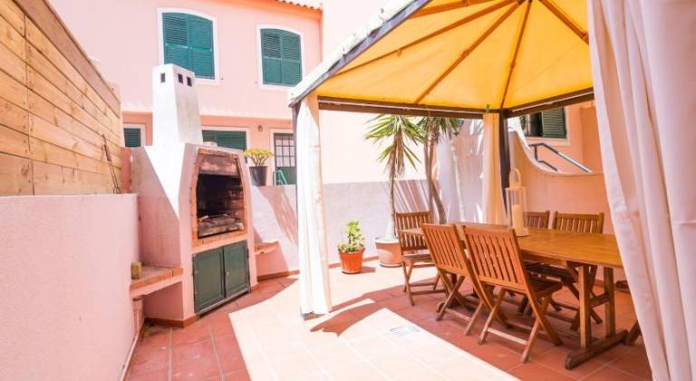 House with 4 rooms for 6 persons in Leiria
