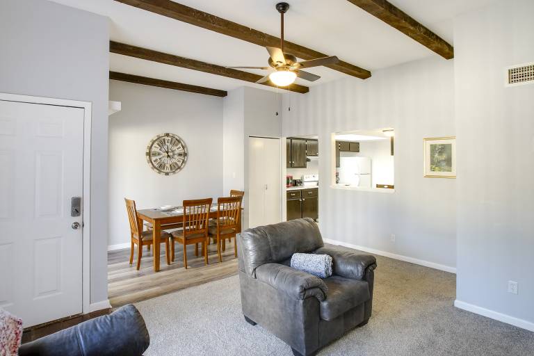4 Mi to Mill Ave Family Retreat w Patio in Tempe