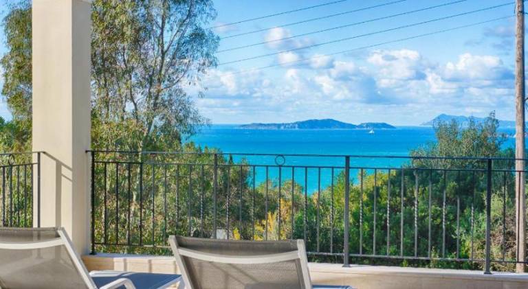 Βίλα Παραλία Άγιος Γεώργιος